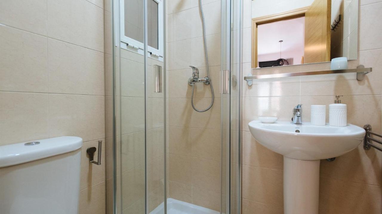 Chiqui And Vicente Suite Apartments Sevilla Dış mekan fotoğraf