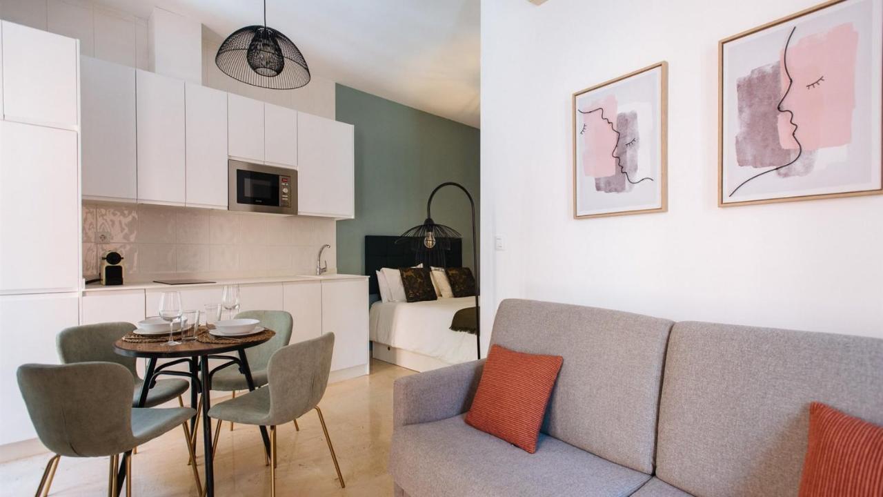 Chiqui And Vicente Suite Apartments Sevilla Dış mekan fotoğraf