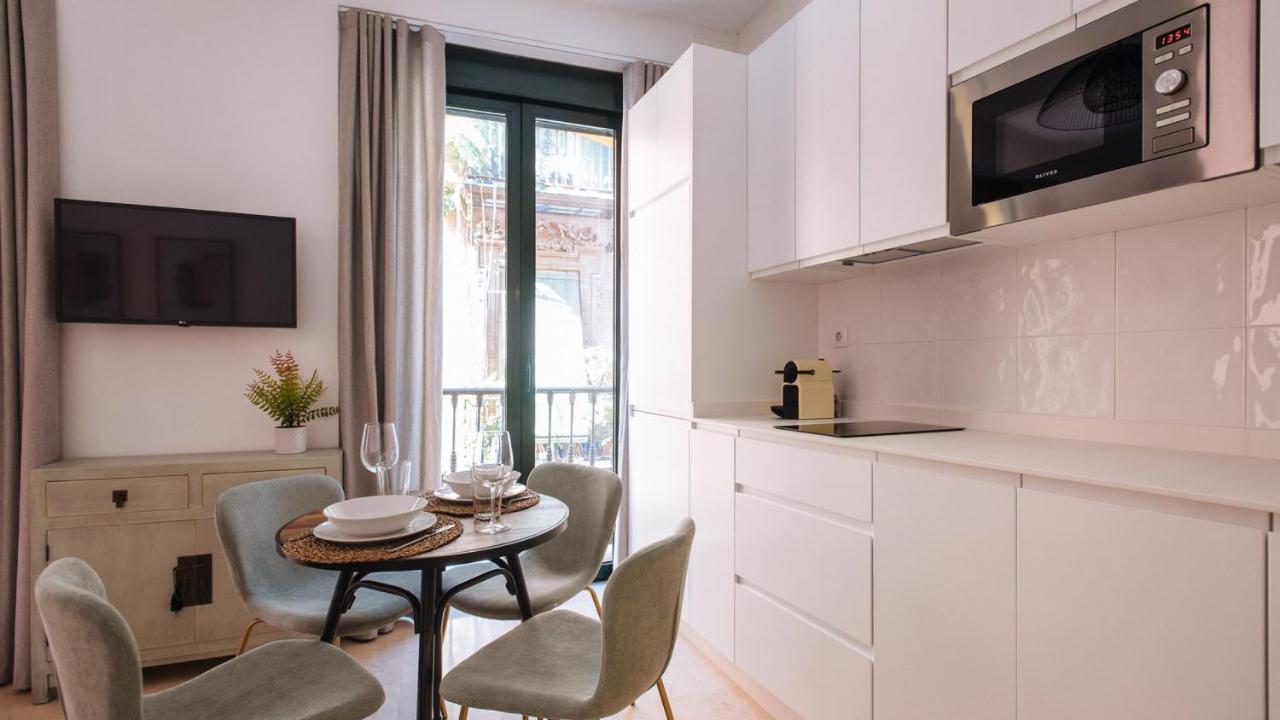 Chiqui And Vicente Suite Apartments Sevilla Dış mekan fotoğraf